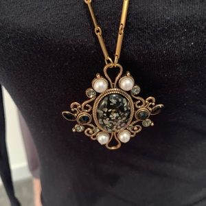Beautiful Victorian Style Necklace,